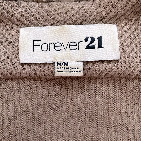 Faux Fur Vest- Size Medium, Ribbed back - Picture 3 of 4